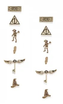 Hola Potter Heads! We're giving you a list of online stores for Harry Potter  products!