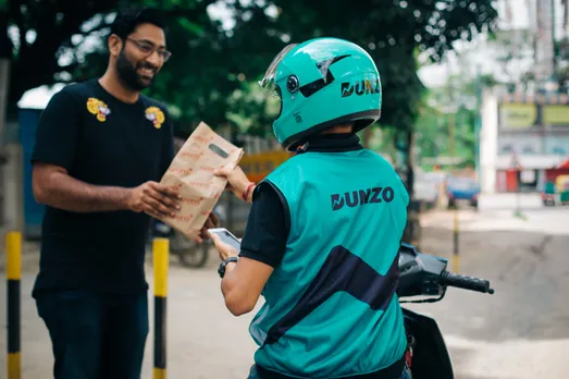 Have got packages to be delivered beyond 2-km? Don't worry courier services in Mumbai will help you.
