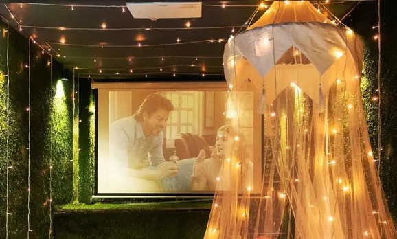 Plan a romantic movie date in Mumbai and watch your favourite flick with your favourite human!