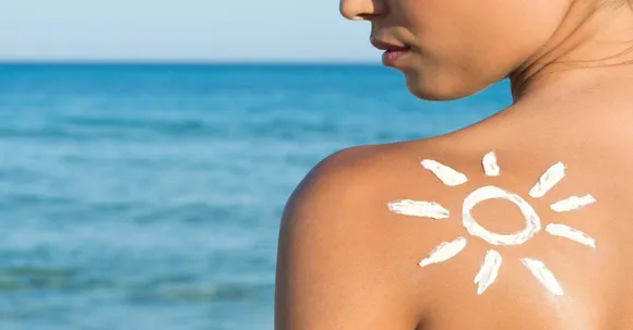 Summer Skincare Tips from Dr. Sravya Tipirneni, a consultant Dermatologist & Cosmetologist!
