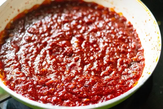Here's how China's Sichuan sauce became India's schezwan chutney!
