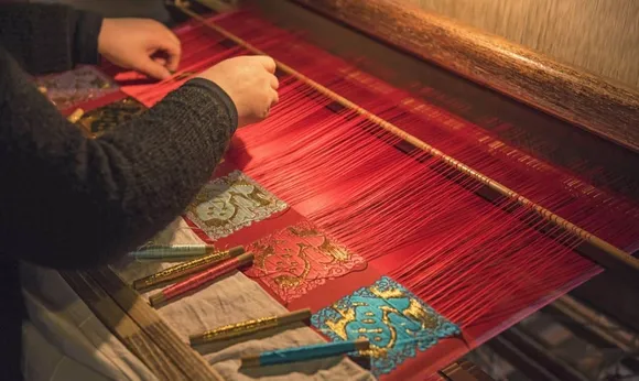 Handloom Communities of India are Keeping Alive the Weaving Legacy!