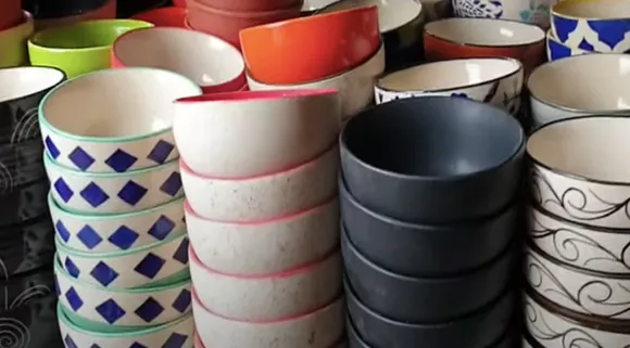 Do you know there is a whole lane of Ceramic Stores in Lonavala?