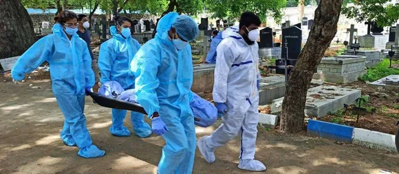 Bangalore's Here I Am is performing the final rites of COVID-19 victims, ensuring their dignified farewell since the first wave!