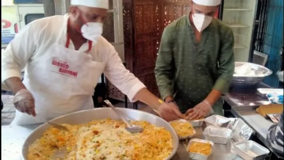 Lucknow's Wahid Biryani is delivering free meals to the needy during the pandemic!