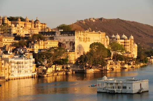 Hangout Spots in Udaipur, We'll miss going to this friendship day!