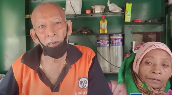 Baba Ka Dhaba: The Video of 80-Year-Old Delhi Couple From Delhi who are unable to earn a living goes viral!