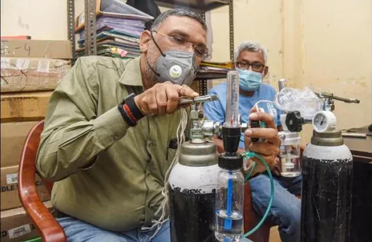 Gaurav Rai aka Patna's Oxygen Man has saved over 900 lives with his oxygen bank!
