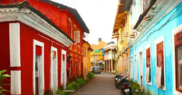 How about giving your eyes some pleasure? It is possible with these colourful streets in India!