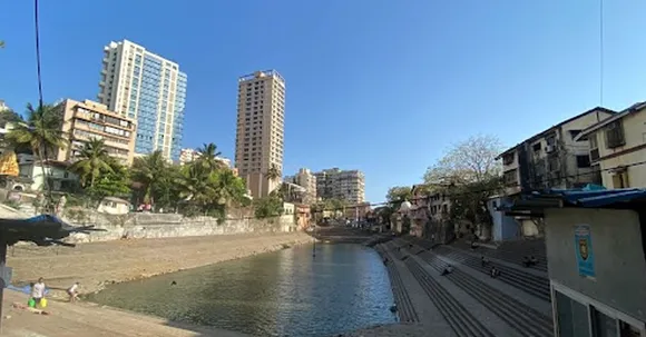A visit to the Banganga Tank, a cultural heritage structure tucked in South Mumbai
