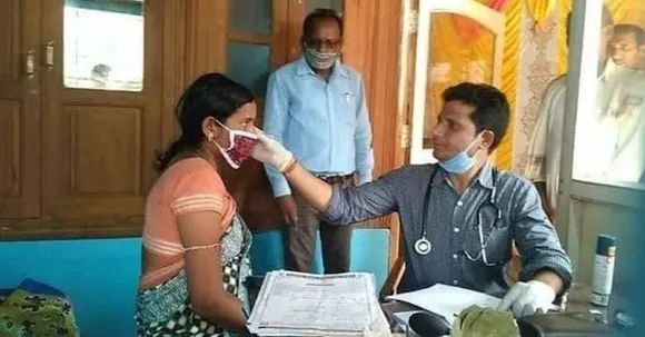 Odisha Messiah: Doctor opens a "one rupee" clinic in Odisha to help poor people