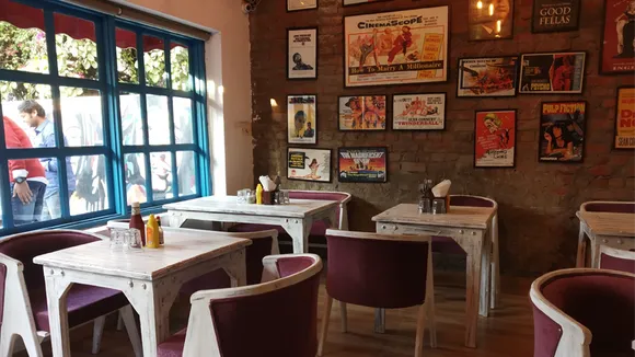 Check out Praddy’s Diner, an amazing cafe for both Veg and Non-Veg foodies