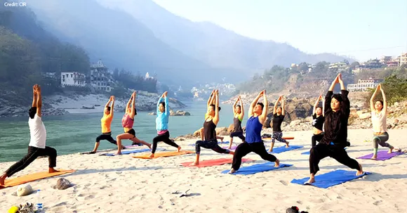 Travel to these six tourist places to learn yoga