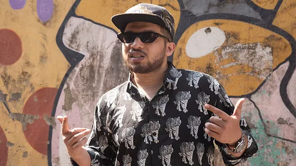 Bigg Boss OTT3 के 'गली बॉय' को किन हरकतों के चलते जाना पड़ा जेल? देखें रैपर  नैजी का कबूलनामा - rapper naezy old video viral naved aka naezy childhood  secret bigg boss