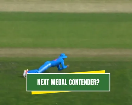 WATCH: Shreyas Iyer grabs stunning catch to dismiss Devon Conway in ODI World Cup 2023