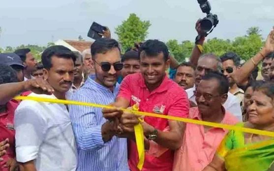 'DK kabse celebrity ban gya' - Fans react to Dinesh Karthik inaugurating the Natarajan Cricket Ground in Salem