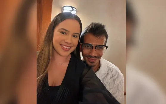 'Sharafat ki duniya ka kissa khatam, jaisi duniya waise hum' - Fans react as Yuzvendra Chahal poses for selfie with South African Women's chess player
