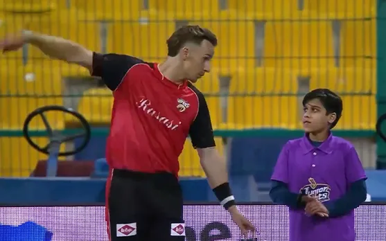 Watch: Tom Curran’s kind gesture wins hearts as he gives bowling tips to ball boy during ILT20