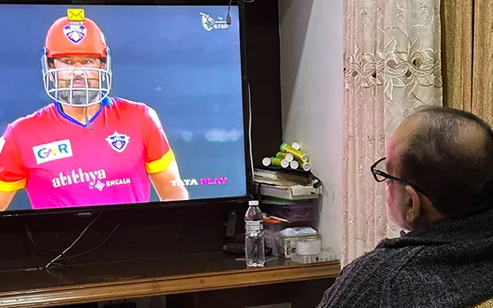 'Khansahab and his passion for his sons'- Irfan Pathan shares heartwarming picture of father watching Yusuf Pathan's blistering batting in ILT20 match