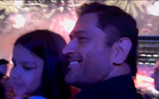 Watch: MS Dhoni watches New Year's fireworks display with daughter Ziva Dhoni
