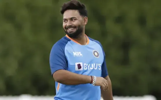 'Are bhai boxer hai panty nahi'- Ravi Shastri's comments on Rishabh Pant's recovery video has Twitter rolling on the floor