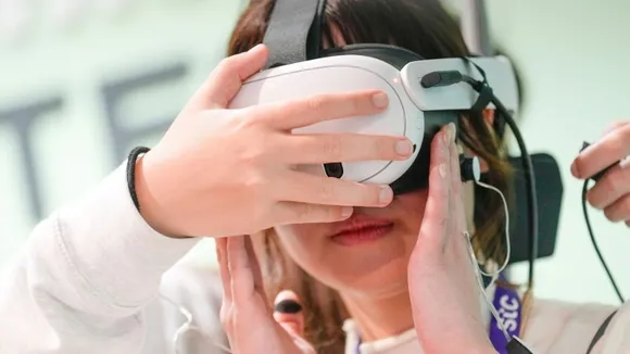 Virtual Reality: A Beacon of Hope for Early Alzheimer's Detection