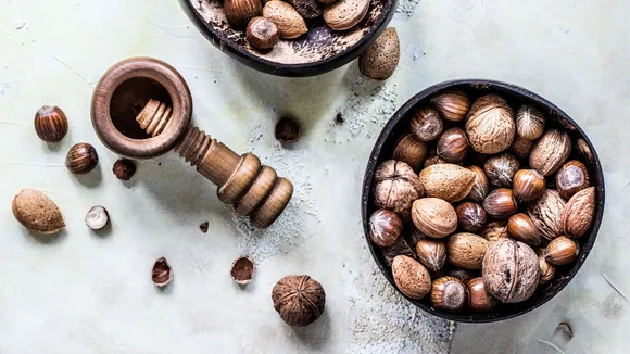 Uncovering the Health Benefits of Nuts: A Nutrient-Packed Powerhouse