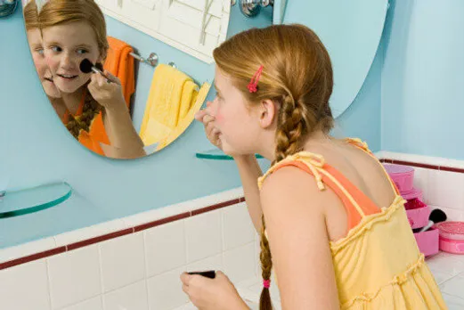 Girls' Early Puberty: What Causes It, And How To Avoid It | HuffPost Latest  News