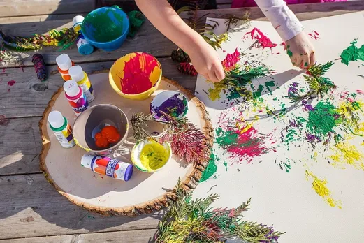 Nature Art Activities for Toddlers: Painting with Leaves, Flowers, and More