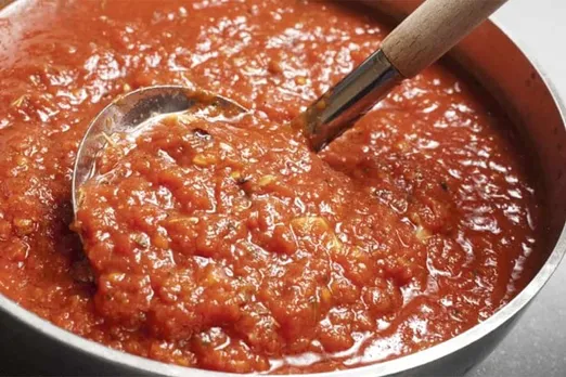 Easy Homemade Tomato Sauce - Erren's Kitchen