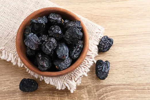 Discover the Health Benefits of Ajwa Dates and Seed Powder