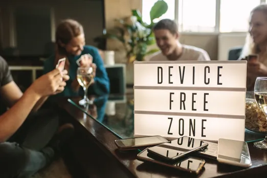 Best Digital Detox Tips and Tools 2023: Products to Get You Off Screen –  Rolling Stone