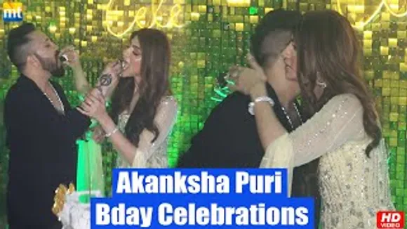 Akanksha Puri birthday celebrations with Mika Singh, Pratik Sehajpal, Karan Mehra, Shaan