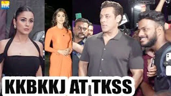 'Piche Lo' Salman Khan selfie with Media, Shehnaaz Gill, Pooja Hegde, Palak Tiwari Promote 'Kisi Ka Bhai Kisi Ki Jaan' On 'The Kapil Sharma Show' Sets