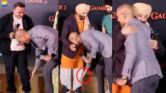 Gadar 2 Villain Manish Wadhwa touches Sunny Deol & Anil Sharma's FEET in Public