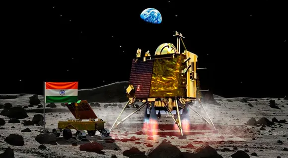 Chandrayaan 3 Mission Successful! Shah Rukh Khan, Hrithik Roshan, SS Rajamouli, Kartik Aaryan, and More Bollywood Celebs Feel Proud —