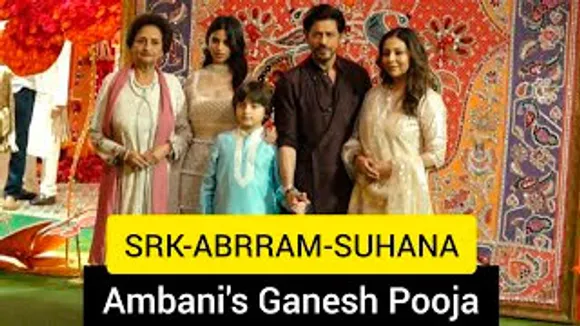 Shah Rukh Khan, Gauri Khan, Abram & Suhana Khan Do Family Pose As They Arrive At Ambani's Ganesh Pooja