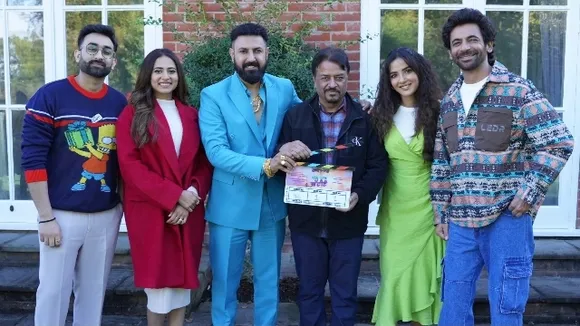 Gippy Grewal Announces Carry On Jattiye With Sargun Mehta, Jasmin Bhasin and Sunil Grover