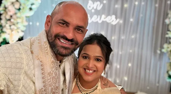 Satyaprem Ki Katha Director Sameer Vidwans Marries Assistant Director Juilee Sonalkar