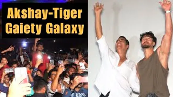 Bade Miyan Chote Miyan Akshay Kumar and Tiger Shroff Visited Gaiety Galaxy For Audience Interaction