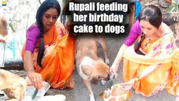 Rupali Ganguly Celebrates her Birthday With Street Dogs, Feeds Them Cake