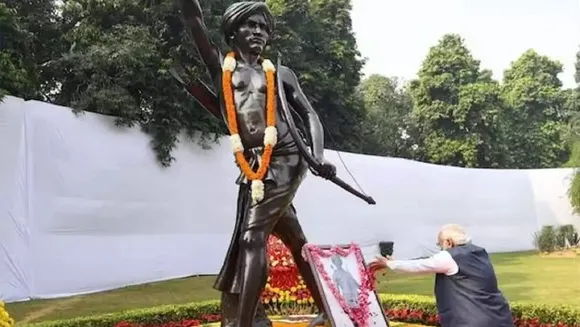 PM Modi pays floral tributes to Birsa Munda in Ranchi