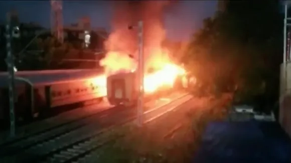 10 killed in Madurai train fire; cylinder 'illegally' taken inside blamed