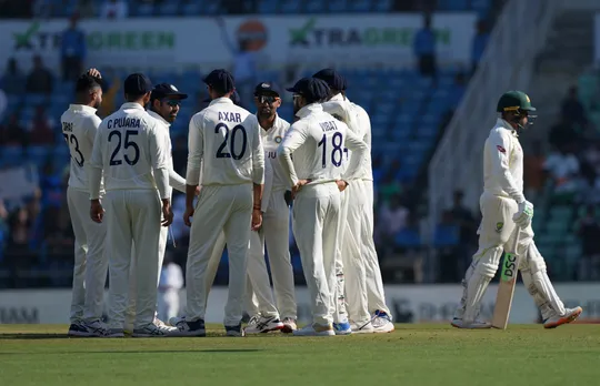 IND Vs AUS: Pacers remove openers as Australia reach 76 for 2 at lunch