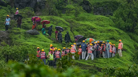 Search operation at Raigad landslide site resumes on third day; 86 persons yet to be traced