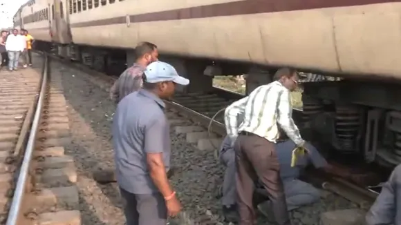 Shalimar Express Derail