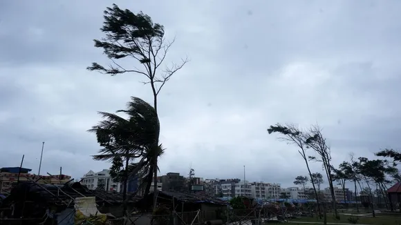 Strong winds sweep through Digha after the landfall of Cyclone �Dana�, in Purba Medinipur district, West Bengal, Friday, Oct. 25, 2024