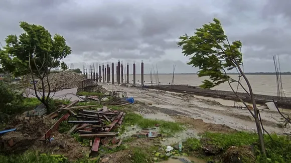 Strong winds sweep through Dhamra in the aftermath of Cyclone Dana, in Bhadrak district, Odisha, Friday, Oct. 25, 2024