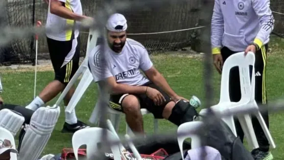 Rohit Sharma Knee Injury