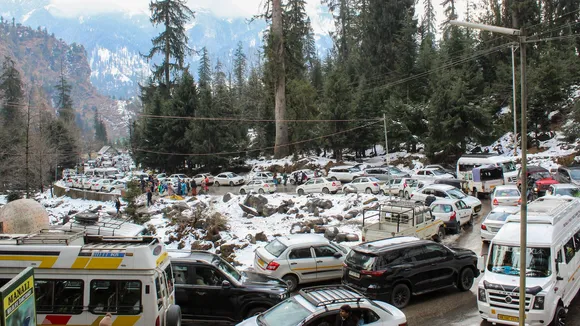 Manali snowfall